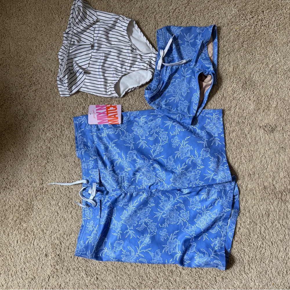 Kortni Jeane Blue Floral Men  Board Shorts